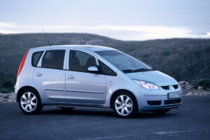 Mitsubishi_COLT_6th_Gen_ 2004