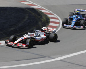 Magnussen: “A Montreal Ocon ha influenzato la FIA. Lasciateci guidare!”