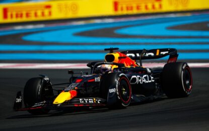 Francia: gestione perfetta e Verstappen vince con una sola sosta