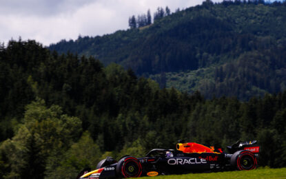 Austria: Verstappen in pole davanti alle Ferrari. Fuori le Mercedes