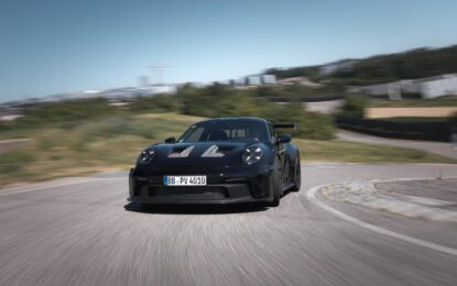 Nuova Porsche 911 GT3 RS: anteprima mondiale il 17 agosto
