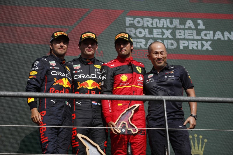 Minardi: “La Ferrari deve guardarsi le spalle dalla Mercedes”