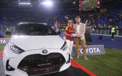 Toyota premia la vincitrice del concorso ‘Ogni tifoso conta’