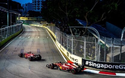 Sainz, Leclerc e Russell nel venerdì di Singapore. Poi Verstappen e Hamilton