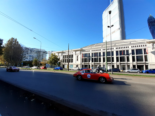 “Ruote nella Storia 2022”: 60 auto d’epoca nelle strade di Milano