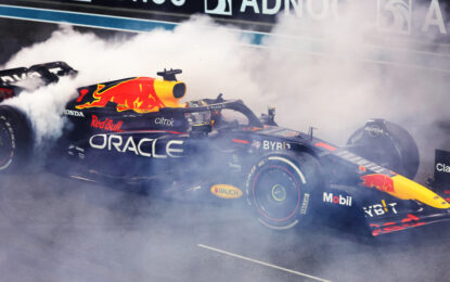 Abu Dhabi: sipario con la 15° di Verstappen e Leclerc vice campione