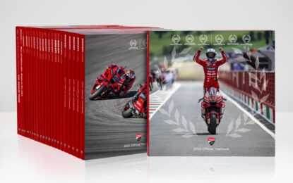 In vendita l’Official Yearbook 2022 di Ducati Corse