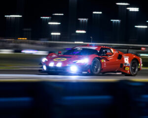 Daytona: la Ferrari di Pier Guidi costretta al ritiro a metà gara